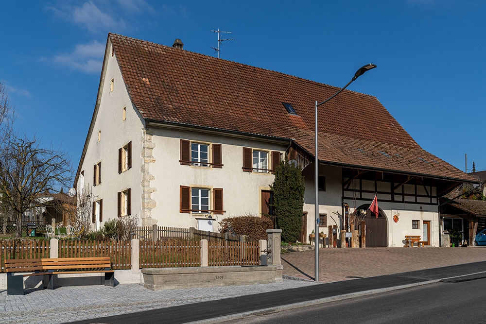 Bahnhofstrasse in Witterswil