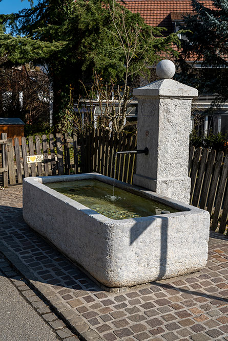 Brunnen