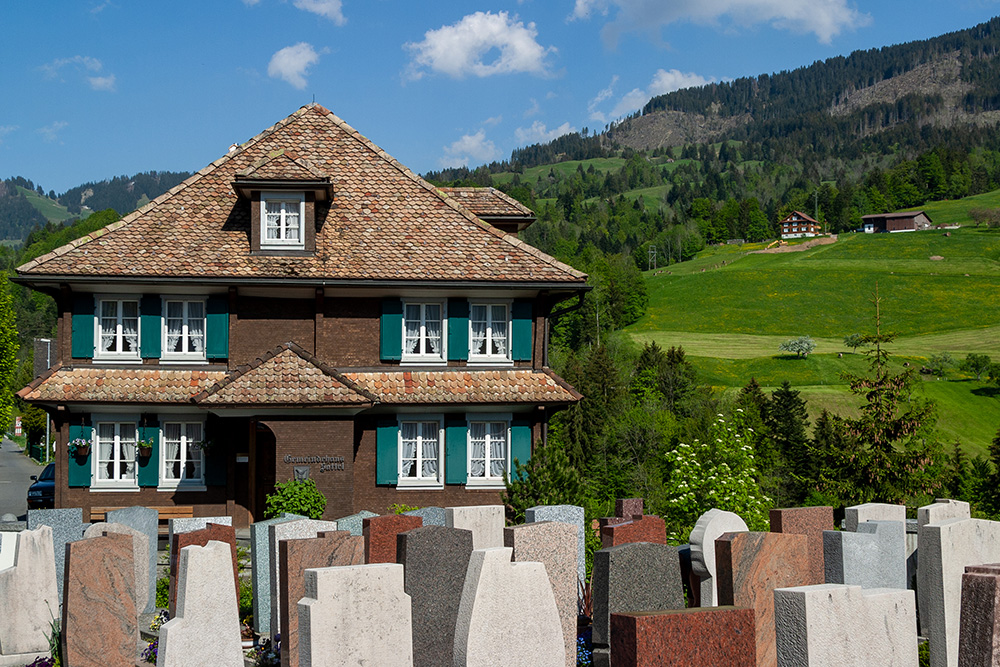 Friedhof in Sattel