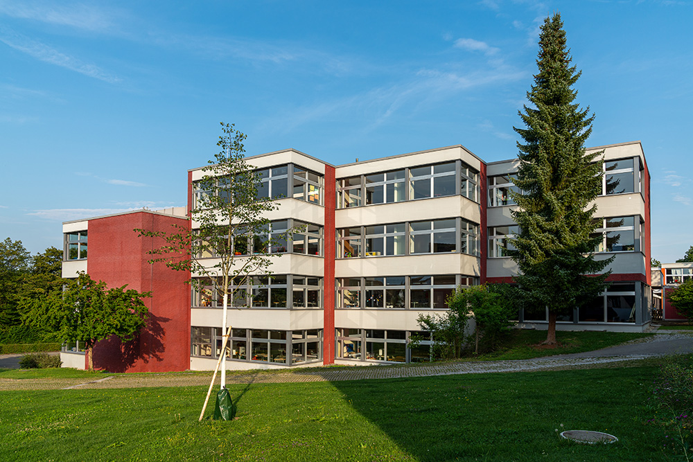 Schulhaus Hasenacker II