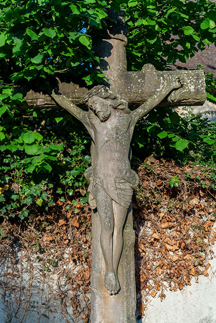 Wegkreuz beim Pfarrhaus