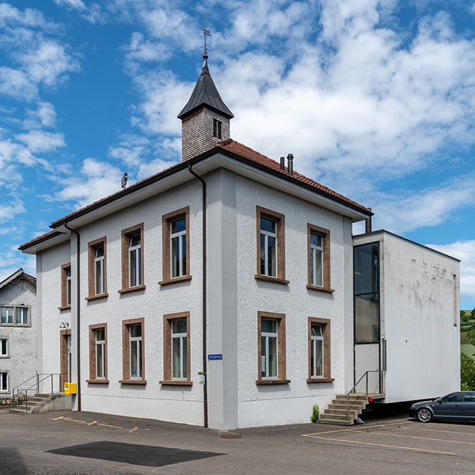 Altes Schulhaus in Oberhofen AG