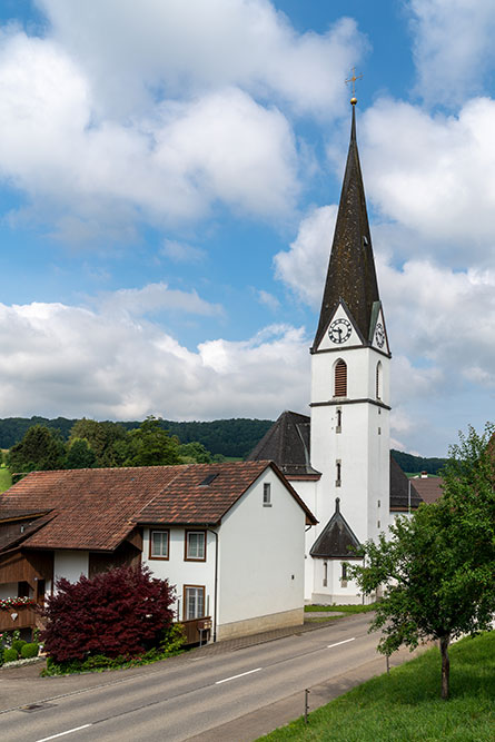 Pfarrkirche St. Georg in Zuzgen