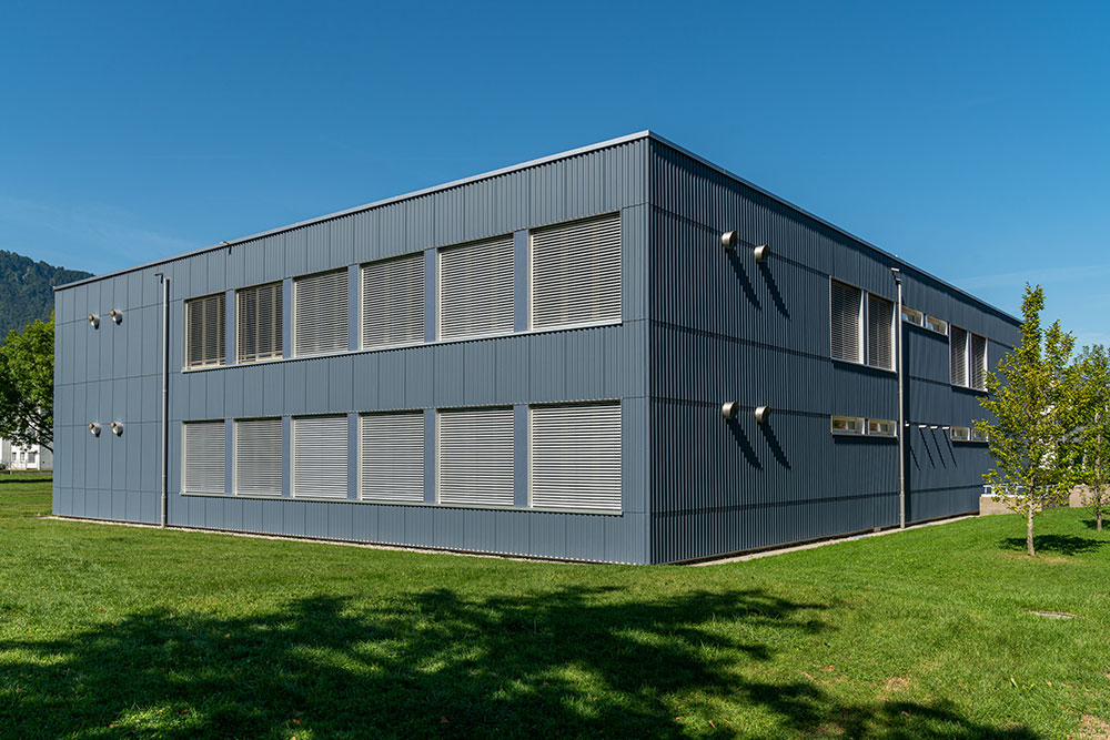 Schulhaus Hof 2