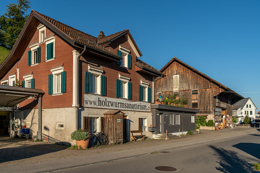 Holzwurmsanatorium in Benken SG