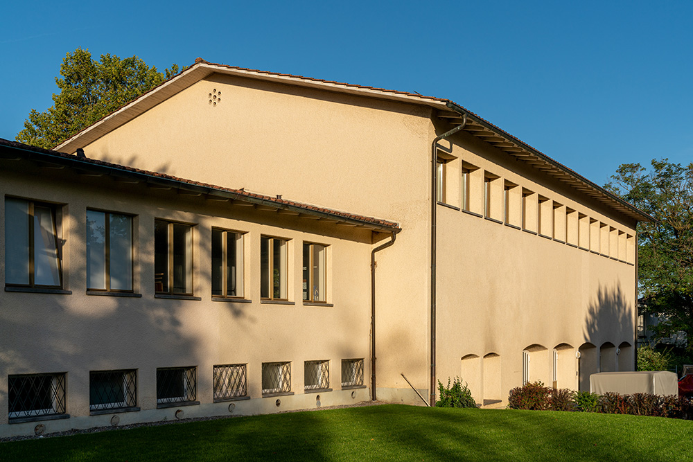 Schulhaus in Zollikerberg