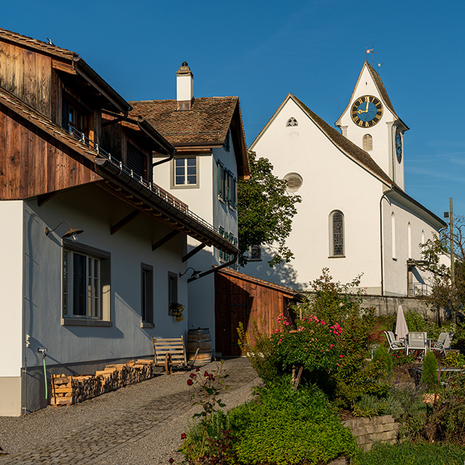 Kirche in Oetwil am See