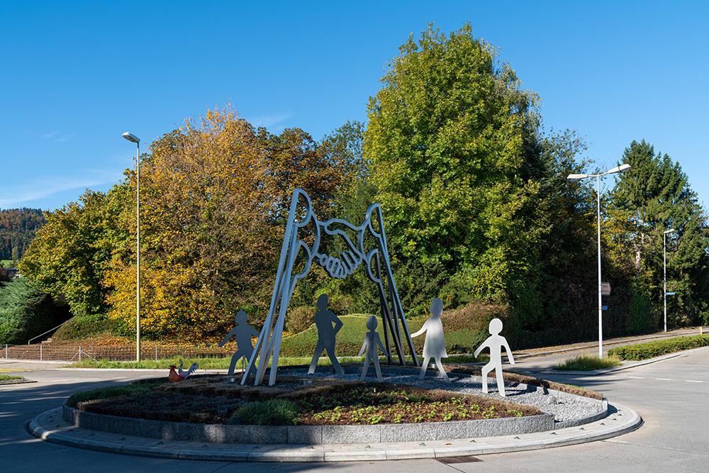 Verkehrskreisel in Egg ZH