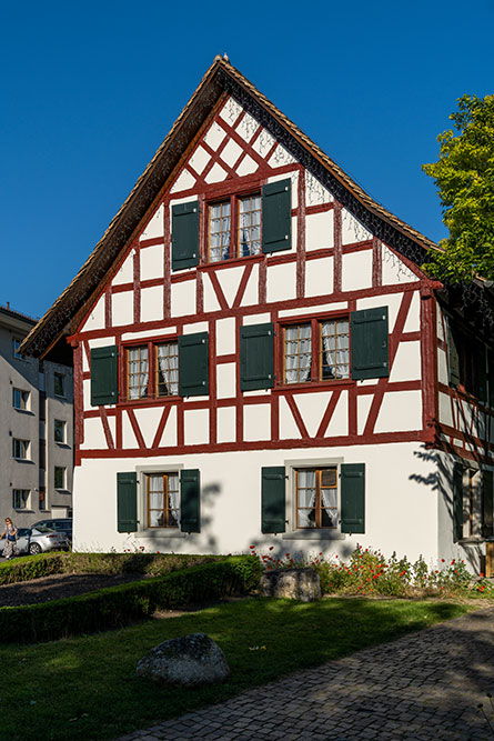 altes Schulhaus in Schlieren