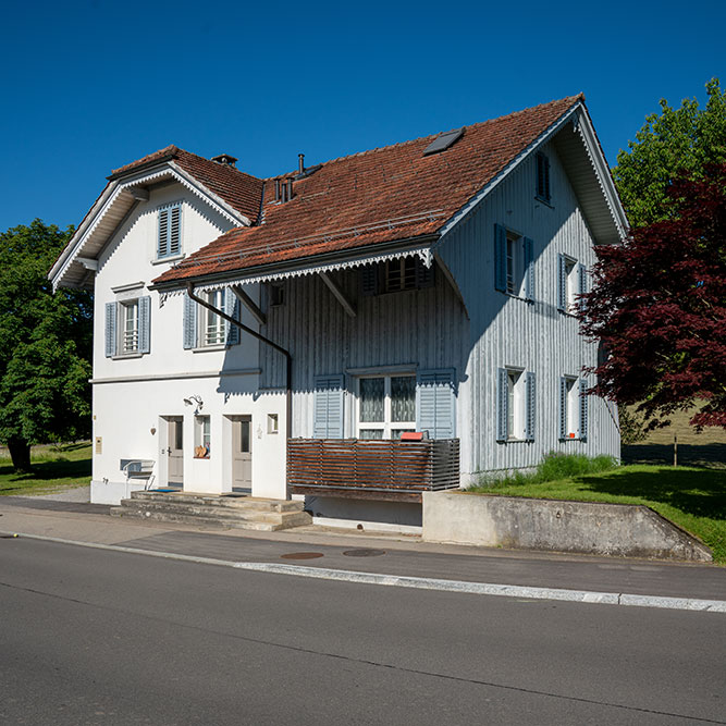 Bahnhof in Ottikon