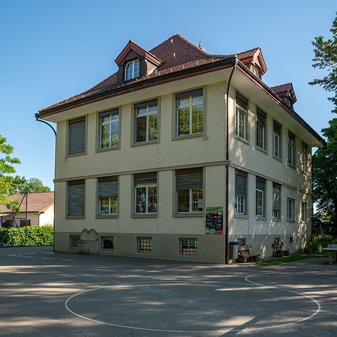 Schulhaus Ottikon