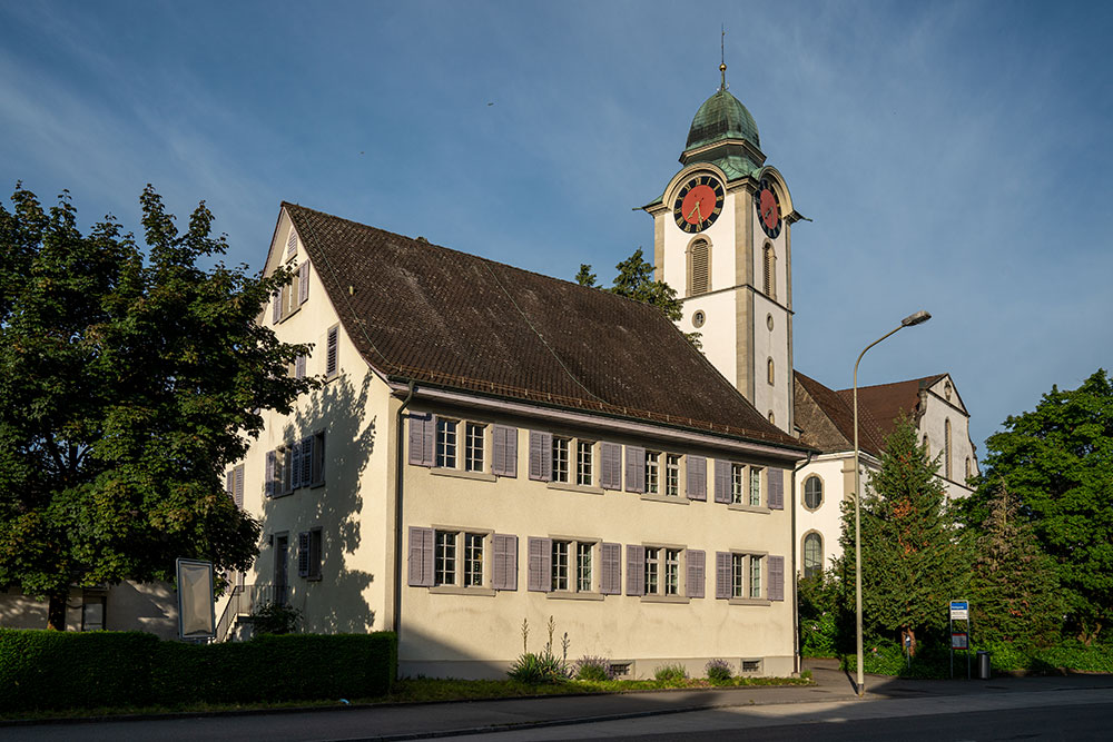 Pfarrhaus und Reformierte Kirche in Kloten