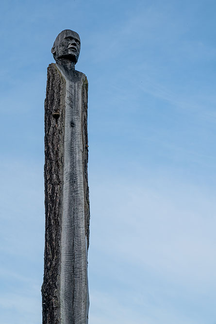 Holzskulptur in Kloten