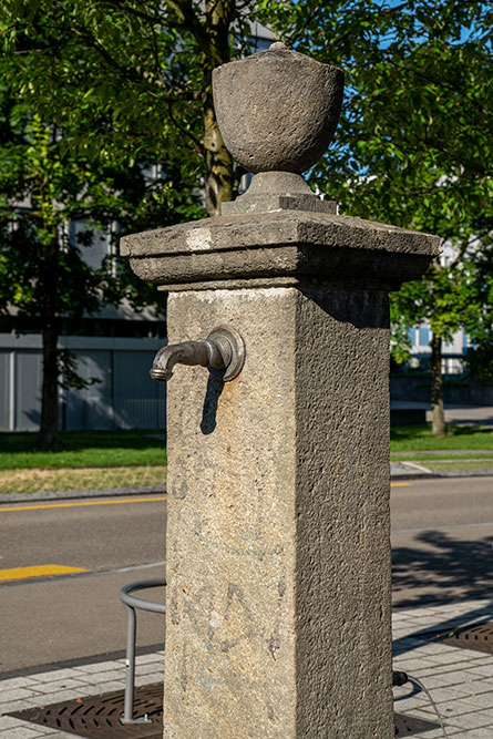 Brunnen