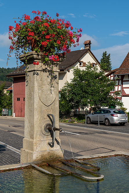 Brunnen