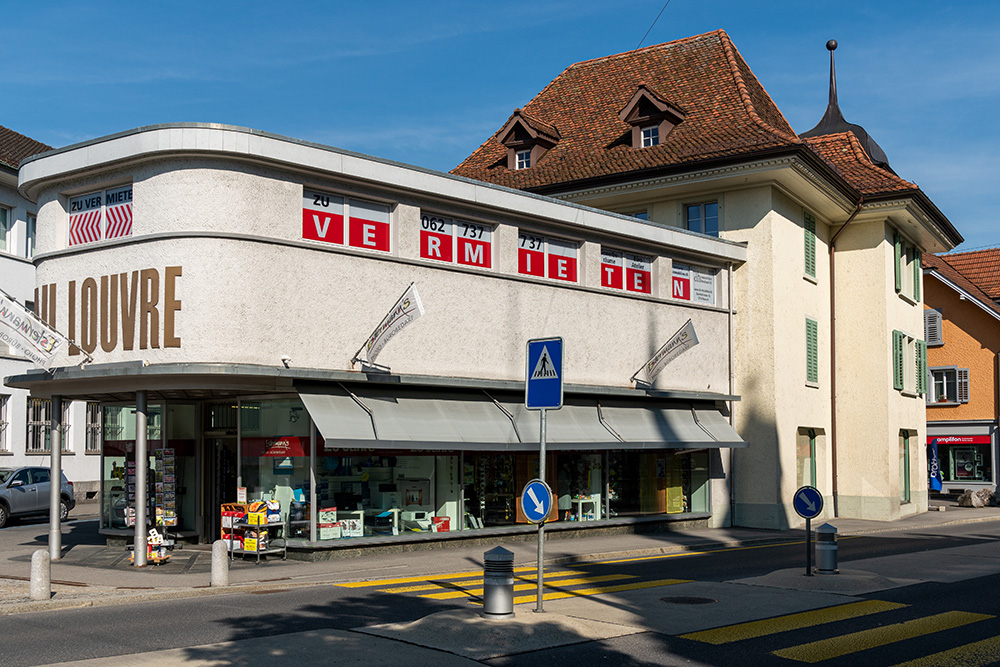 Au Louvre in Reinach AG