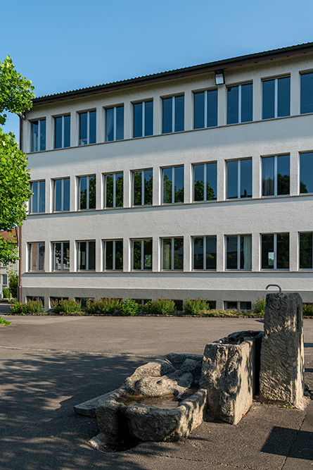 Schulhaus in Unterkulm