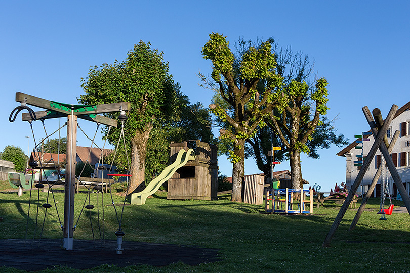 Terrain de jeux à Montfaucon