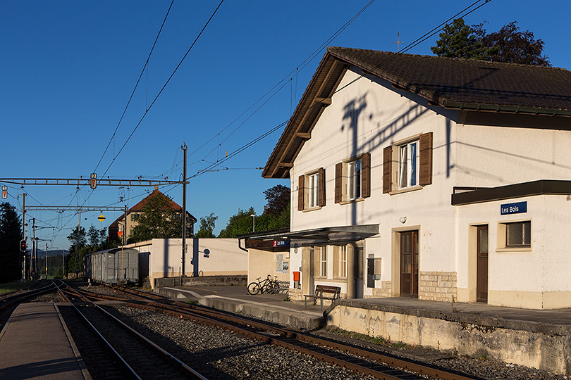 Gare à Les Bois