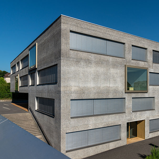 Schulhaus Neuheim