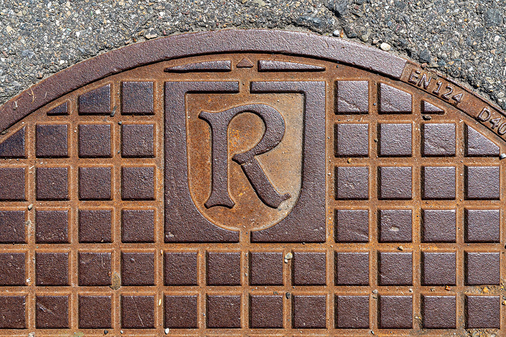 Schachtdeckel in Rüti