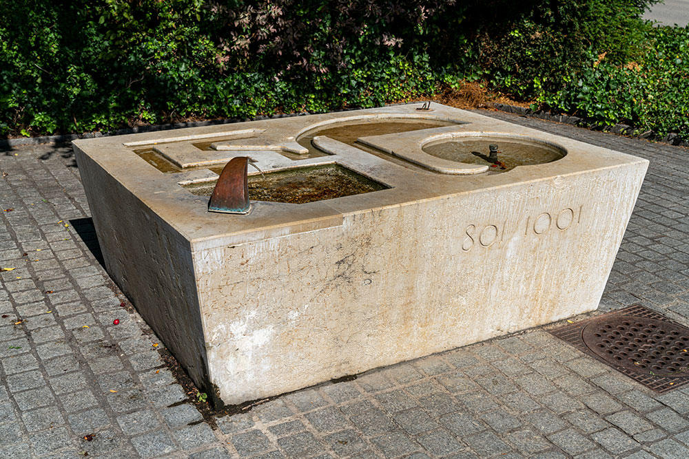 Brunnen