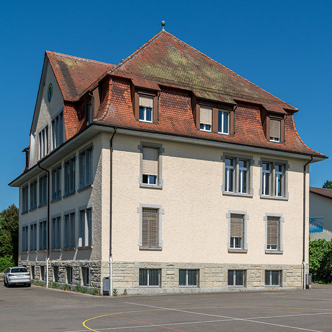 Schulhaus Hübel