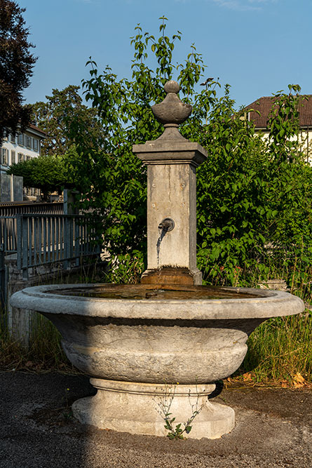 Brunnen
