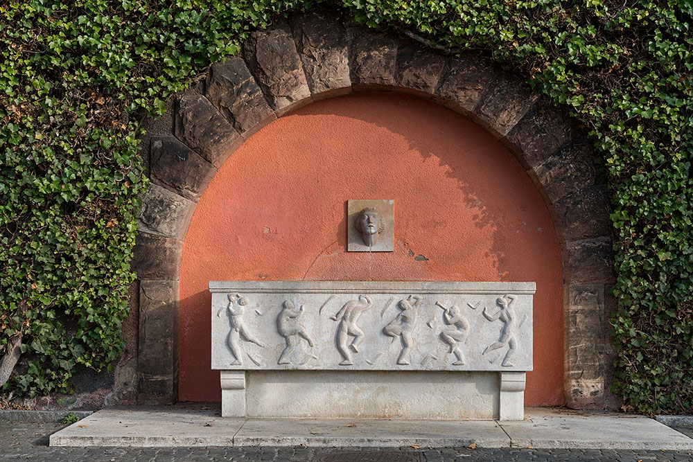 Brunnen