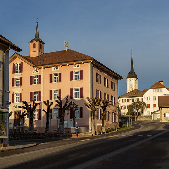 Ancienne école à Les Breuleux