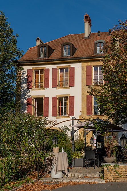 Restaurant à Onnens