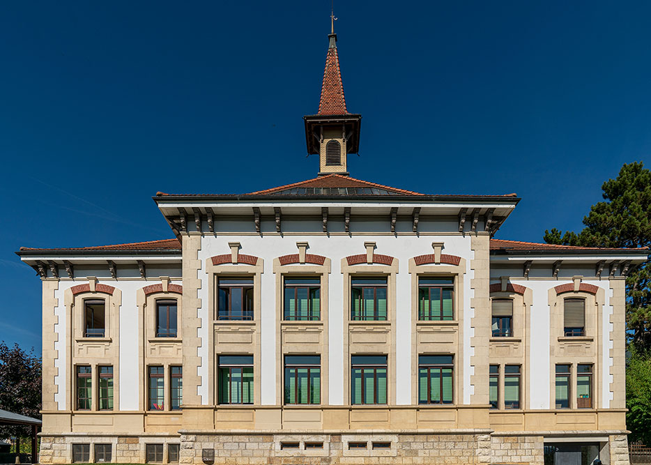 Collège à Champagne VD