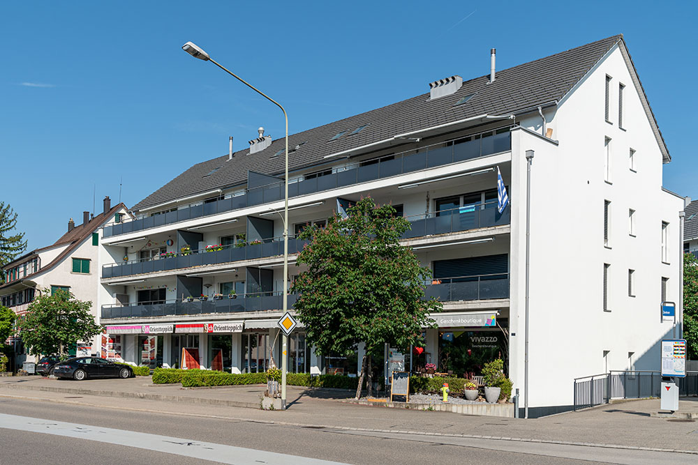 Landstrasse Wolfhausen