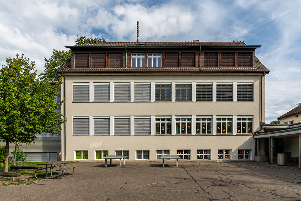 Schulhaus Hagacher Mönchaltorf