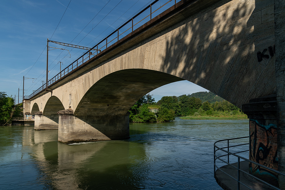 SBB-Reussbrücke mit Bunker