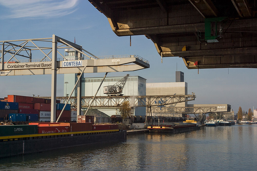 Rheinhafen Basel