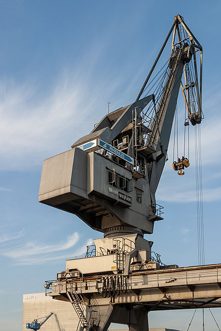 Hafenkran im Rheinhafen