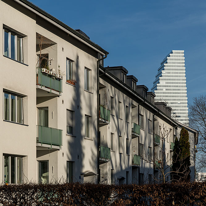 Gellertstrasse mit Blick zum Roche Turm