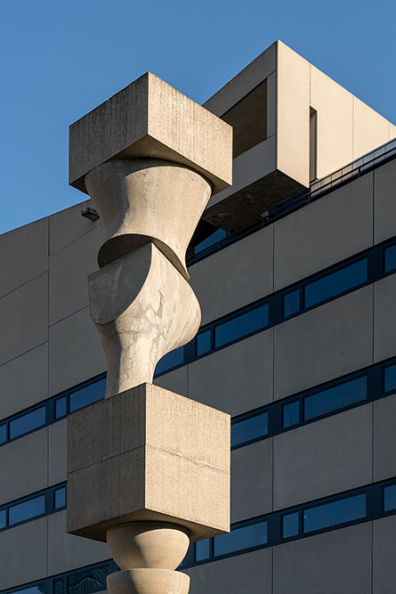 Stele von Hans Arp