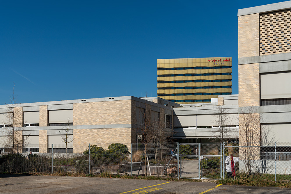 airport hotel und UPK Campus