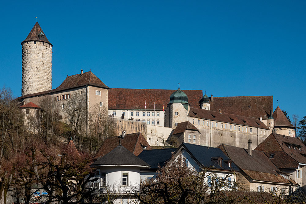 Tour Réfous et Château