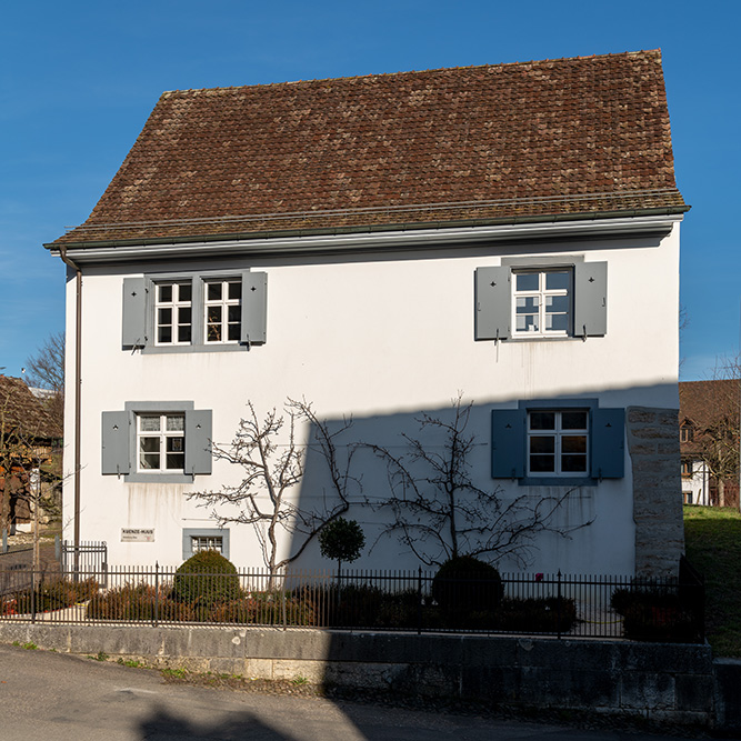 Kuenzehus in Oberwil BL