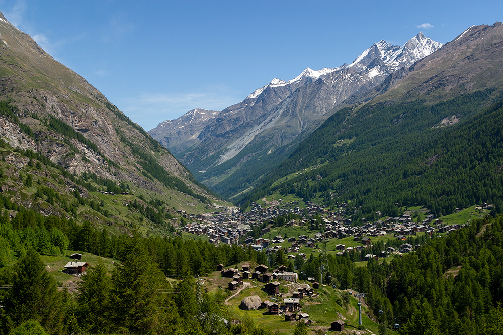 Blick auf Zum See und Zermatt