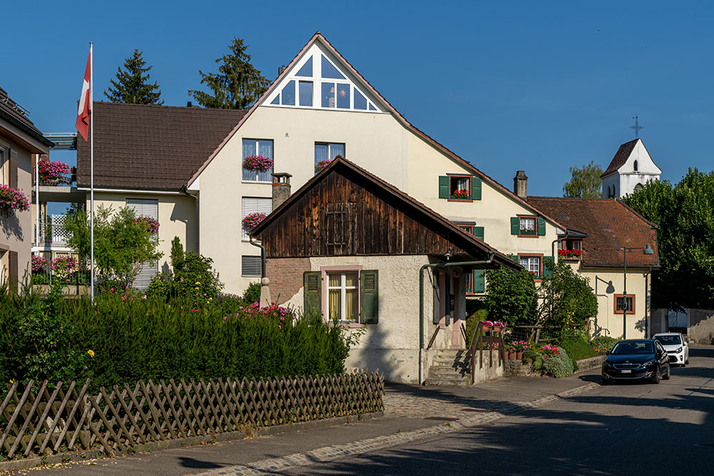 Hauptstrasse in Pfeffingen