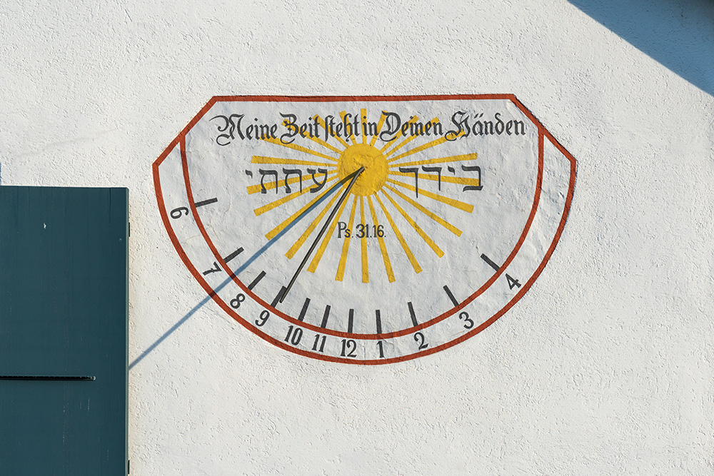 Sonnenuhr