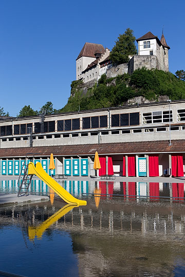 Freibad und Schloss Burgdorf