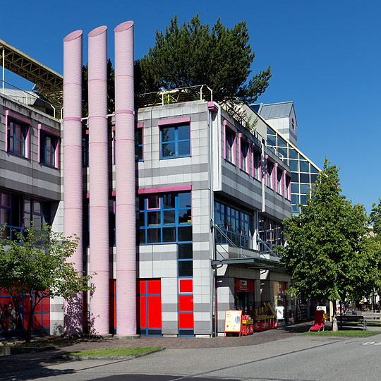 Geschäftshaus an der Lyssacherstrasse