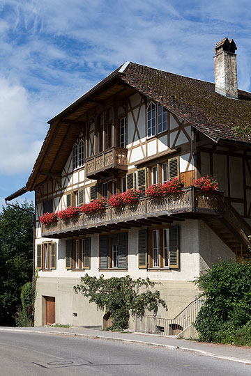 Bauernhaus an der Farbstrasse Worb