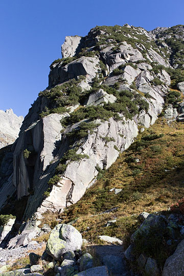 Gelmer, Bergflanke vom Turm