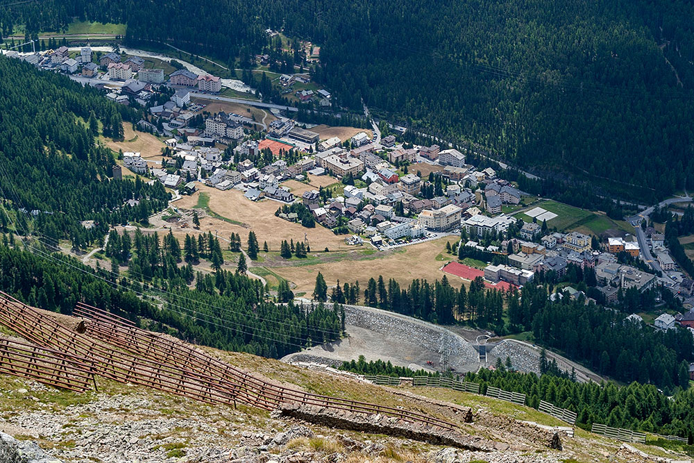 Schutzbauten über Pontresina